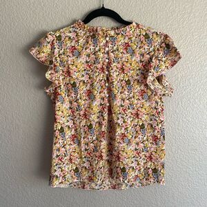 Floral Ruffle Sleeve Blouse with Pearl Buttons – Size XS